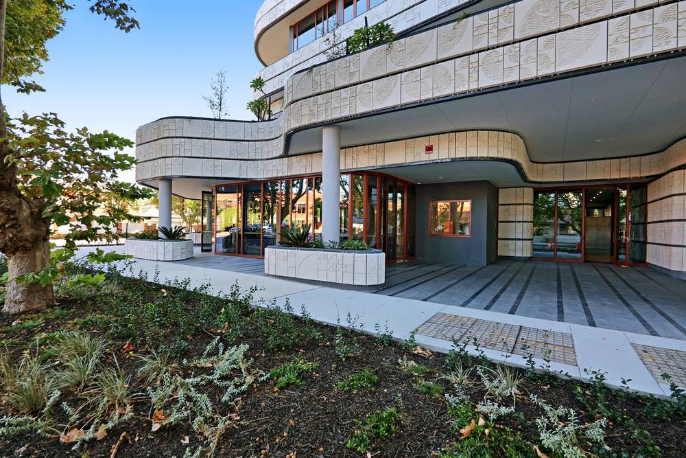 10 Forbes Road, Applecross, WA 6153
