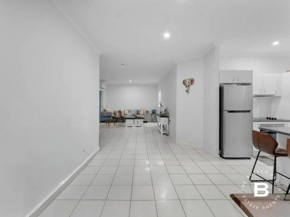 287 Lakeside Avenue, Springfield Lakes, QLD 4300