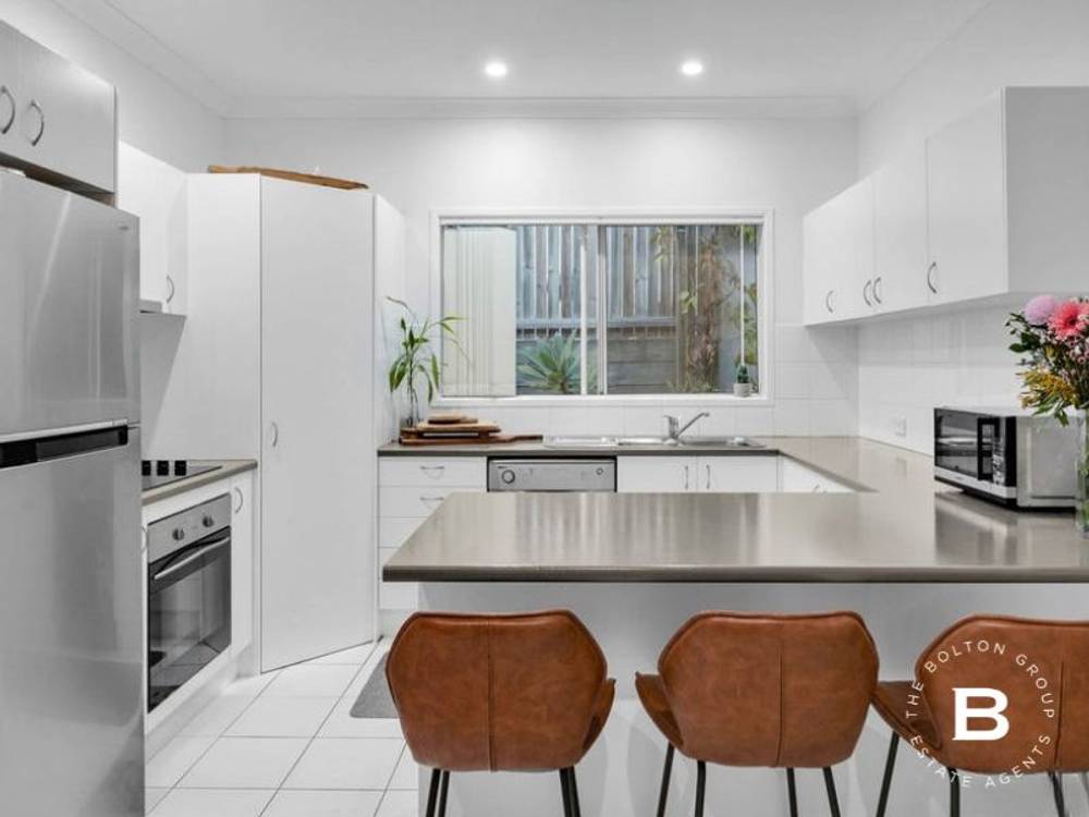 287 Lakeside Avenue, Springfield Lakes, QLD 4300