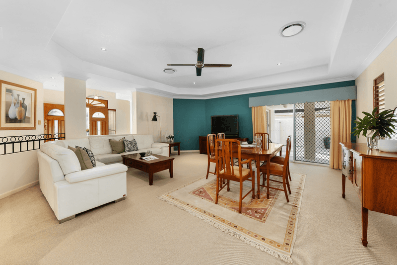 24 Regatta Circuit, Noosaville, QLD 4566