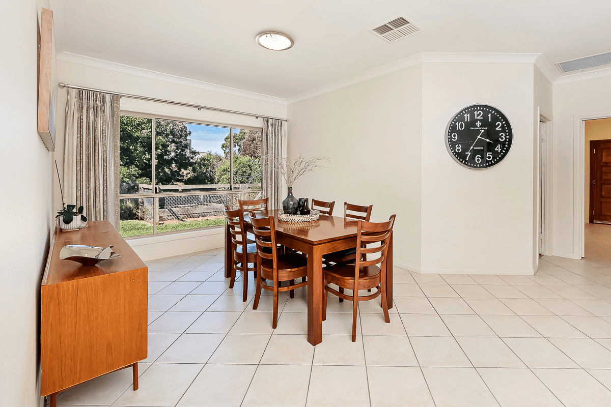 6 Les Bell Drive, MOUNT BARKER, SA 5251