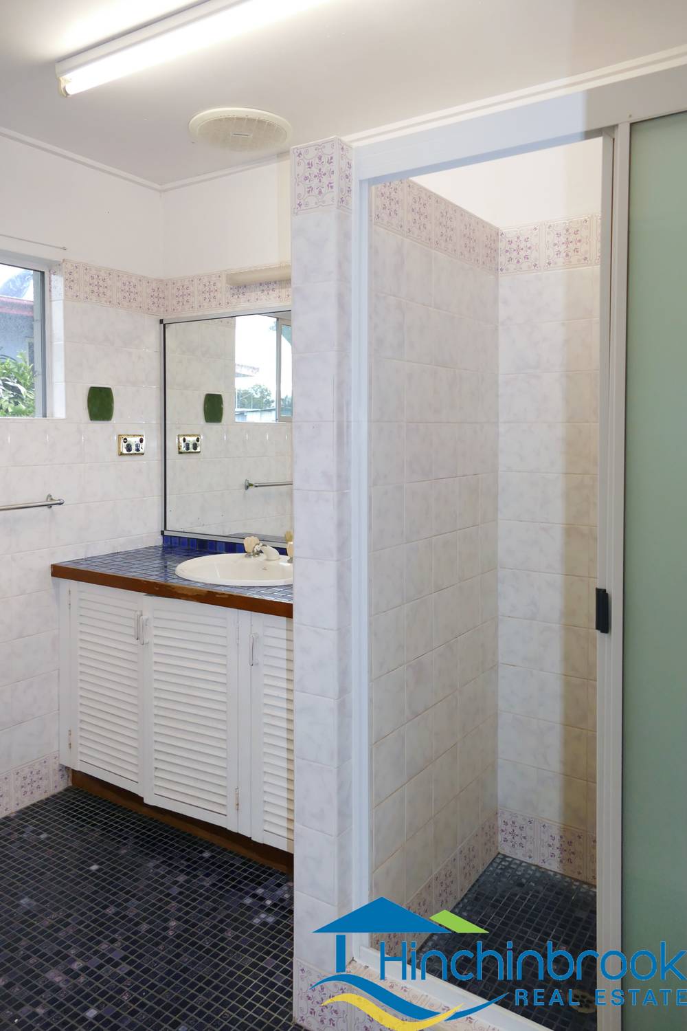 110 Bowen St, Cardwell, QLD 4849