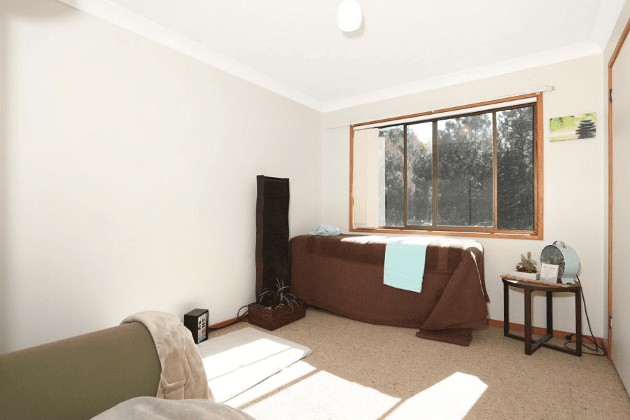 5 Bindoon Close, ELANORA, QLD 4221