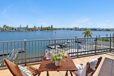 2/2 Peninsular Drive, Surfers Paradise, QLD 4217