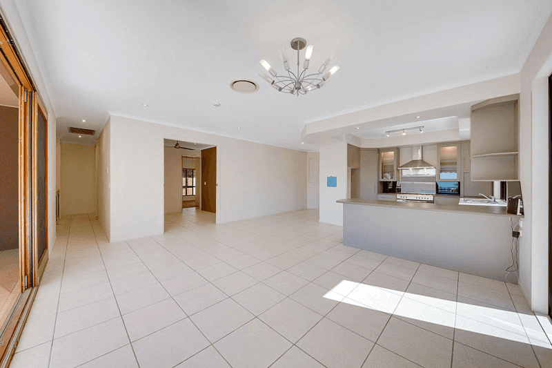 7 Clipper Terrace, SOUTH GLADSTONE, QLD 4680