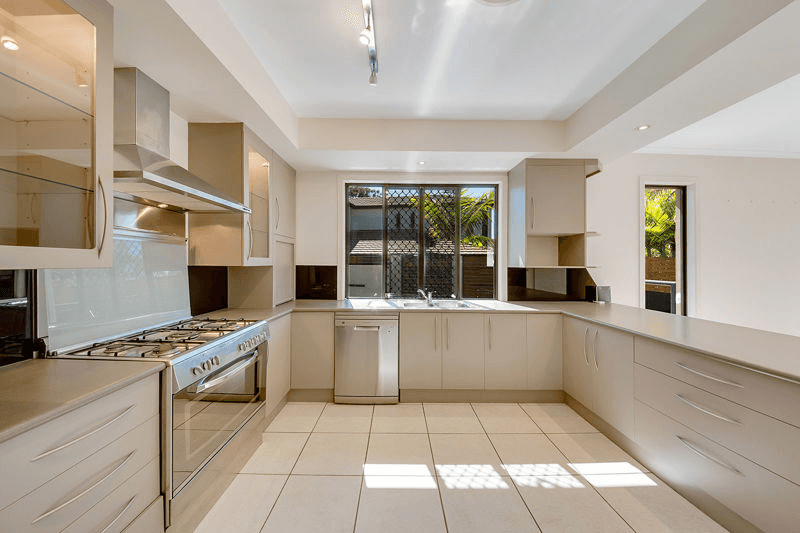 7 Clipper Terrace, SOUTH GLADSTONE, QLD 4680