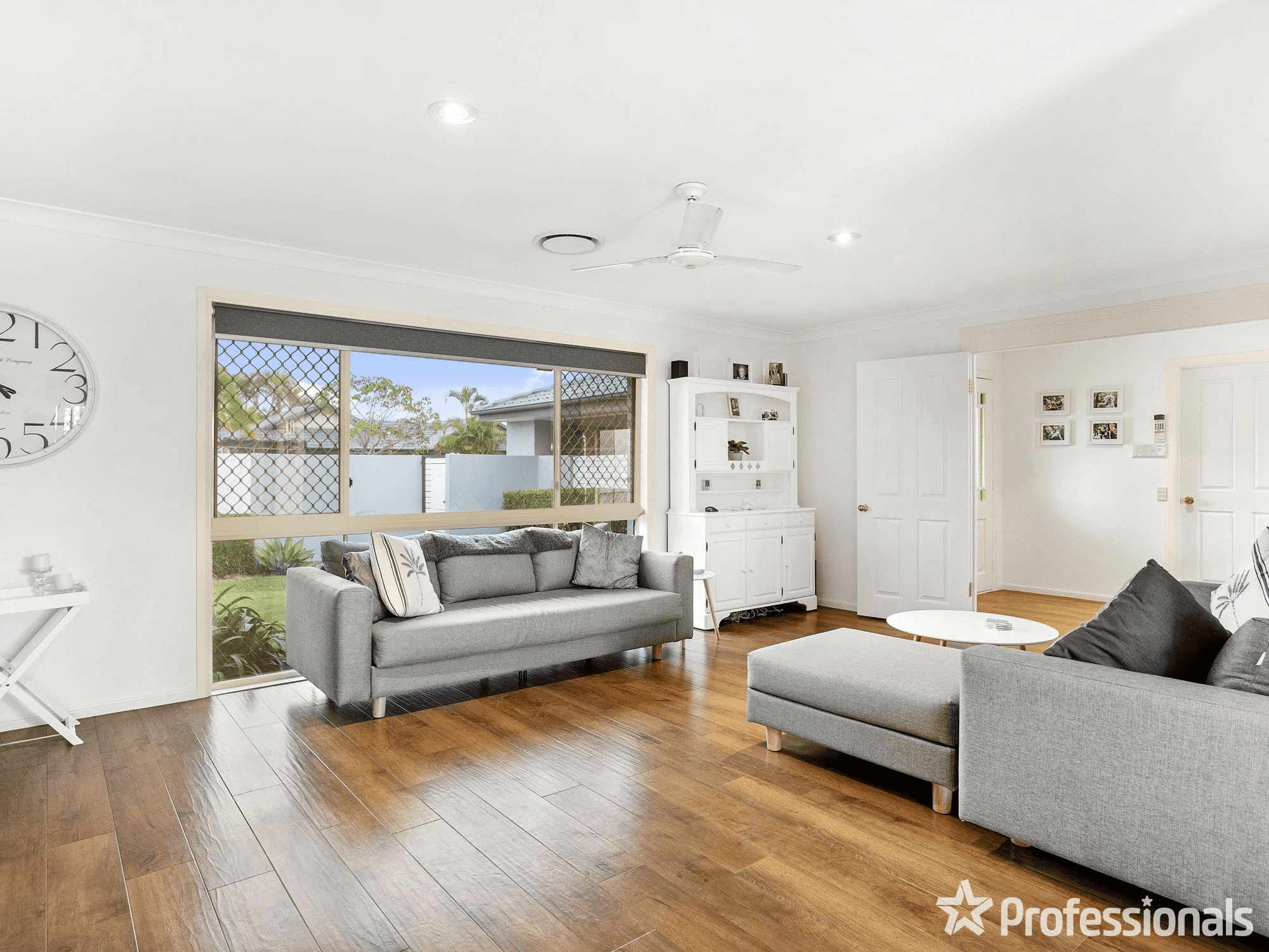 3 Marjorie Crescent, BENOWA, QLD 4217