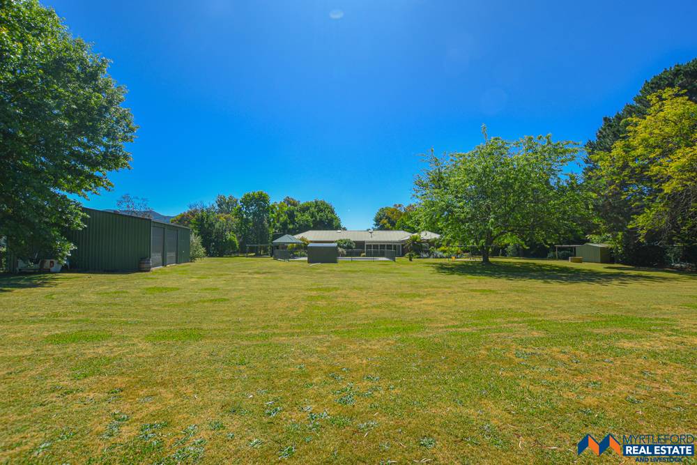 7. Jenny Lane, MYRTLEFORD, VIC 3737