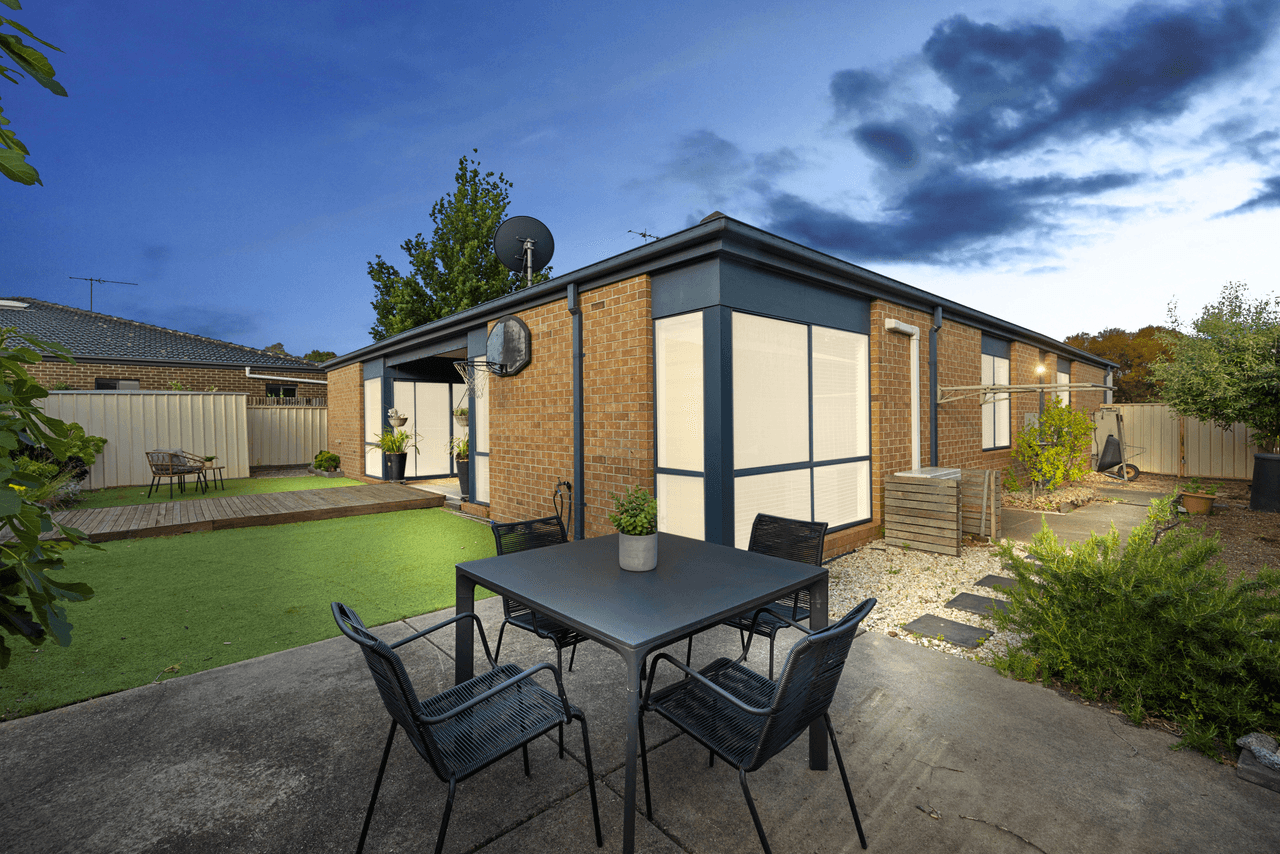 21 Homebush Road, CAIRNLEA, VIC 3023