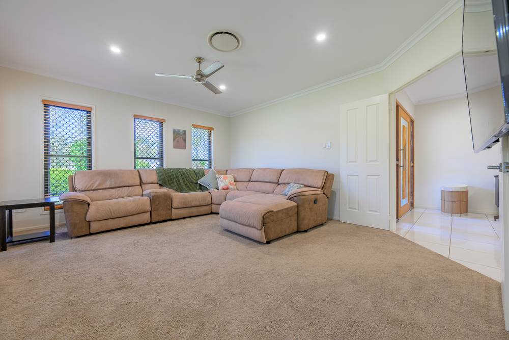 9 Gino Court, BURUA, QLD 4680