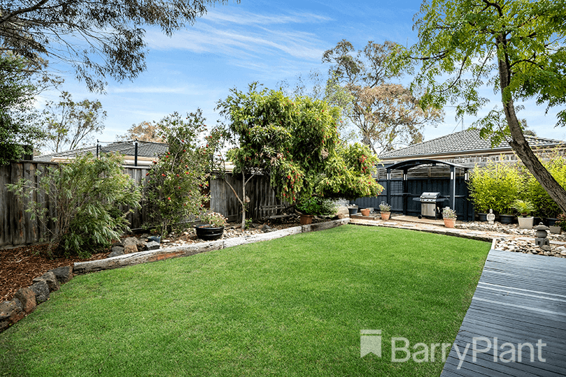 15 Masked Owl Road, South Morang, VIC 3752