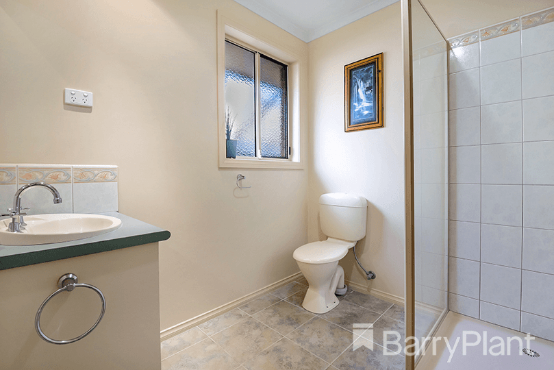 15 Masked Owl Road, South Morang, VIC 3752