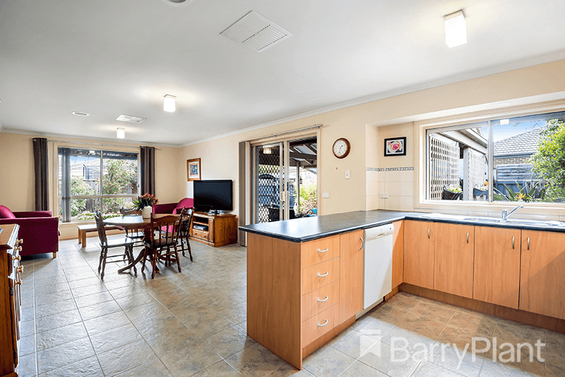 15 Masked Owl Road, South Morang, VIC 3752