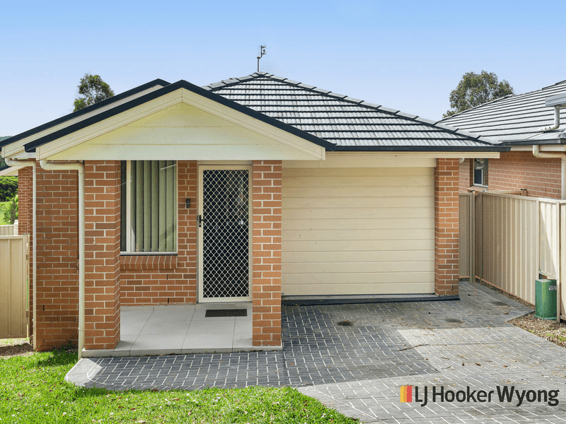 18 Weaver Crescent, WATANOBBI, NSW 2259