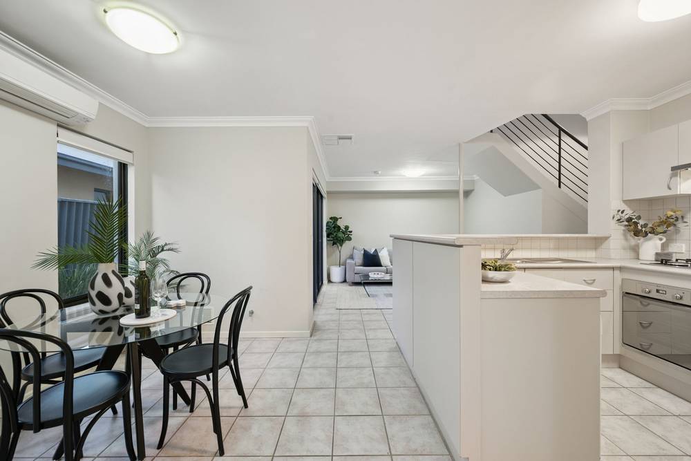 2/138 Robert Street, Como, WA 6152