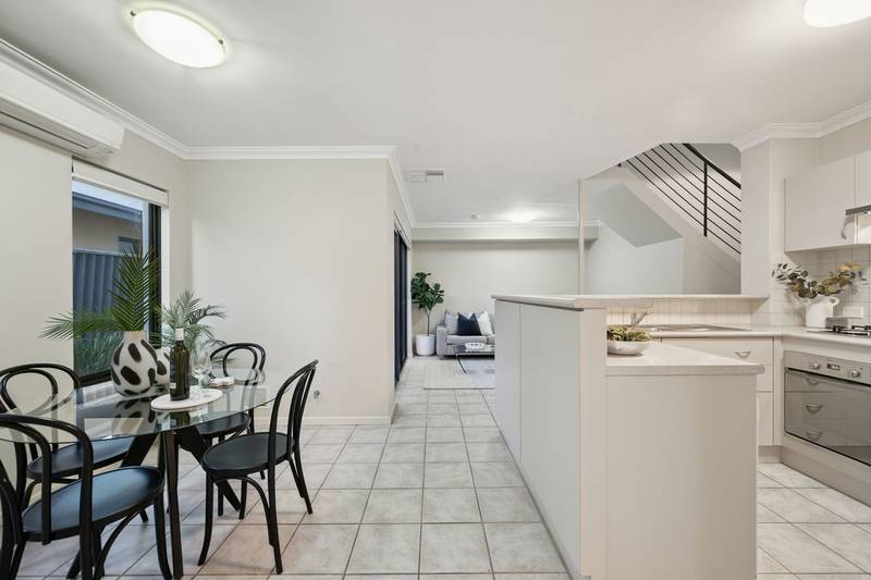 2/138 Robert Street, Como, WA 6152