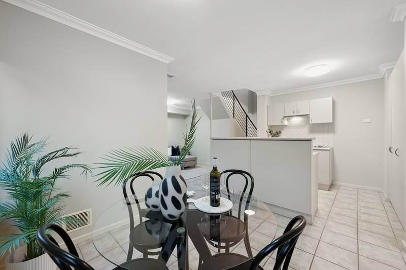 2/138 Robert Street, Como, WA 6152