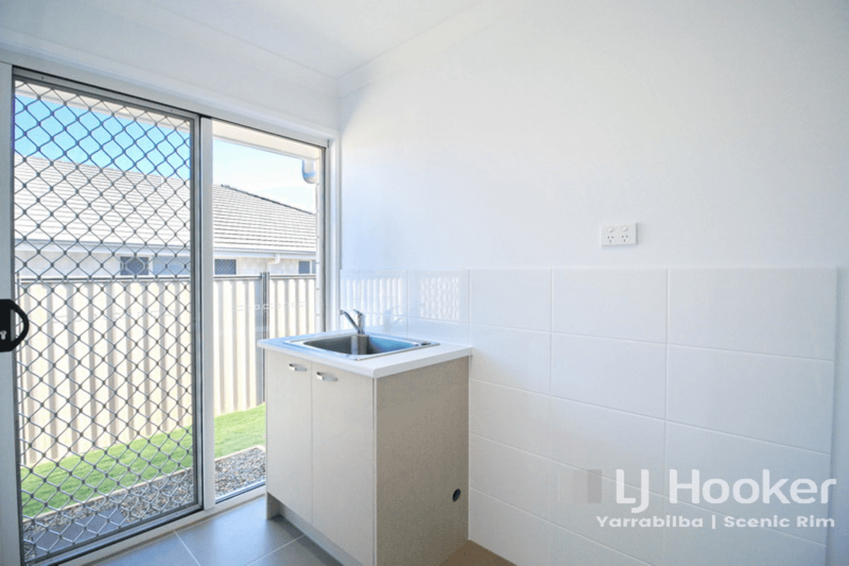 12 Village Court, LOGAN VILLAGE, QLD 4207