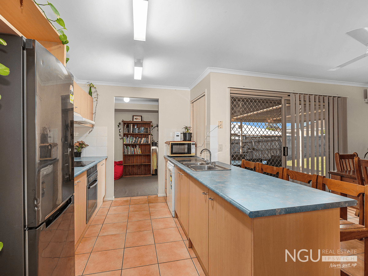 18 Glasgow Boulevard, Brassall, QLD 4305