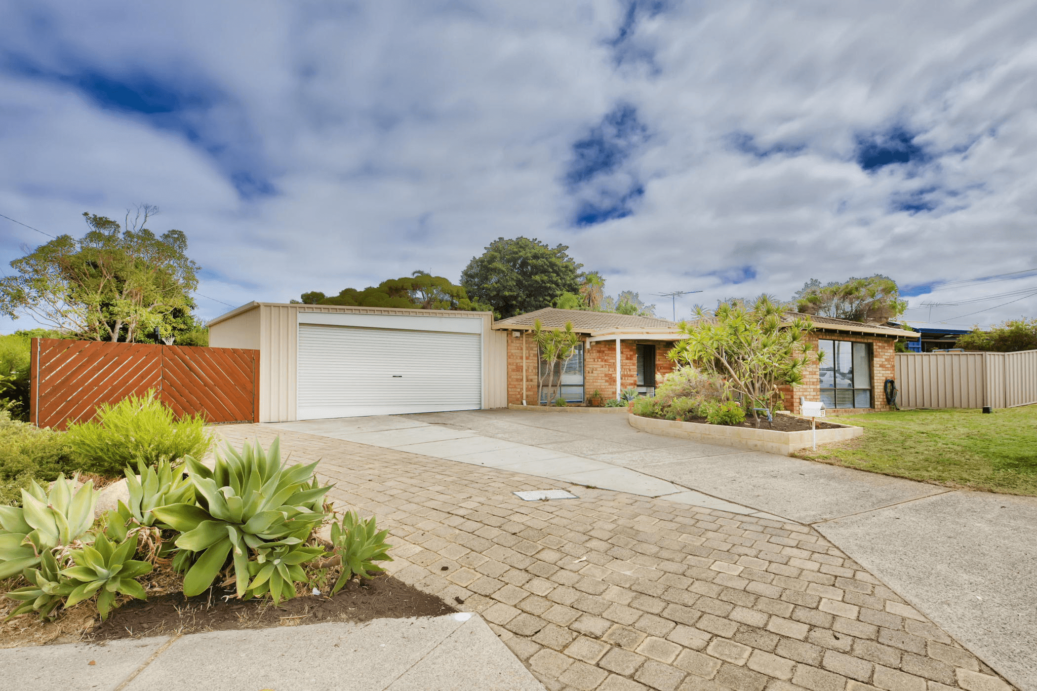 39 Sullivan Road, DUNCRAIG, WA 6023