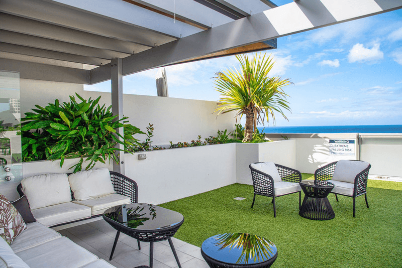 5/10 Third Avenue, Palm Beach, QLD 4221