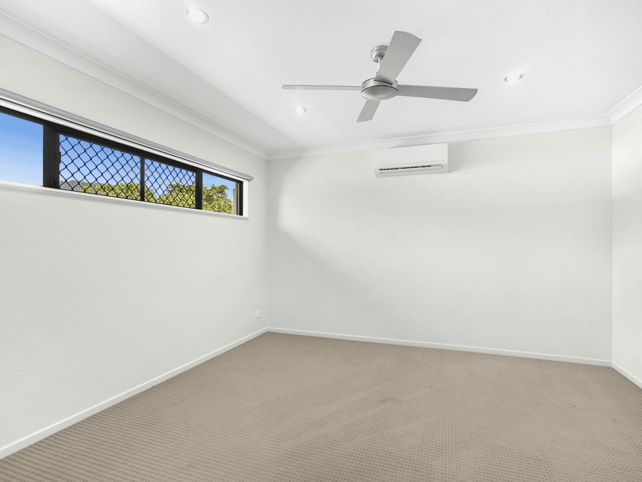 2B Keirle Avenue, WHITFIELD, QLD 4870