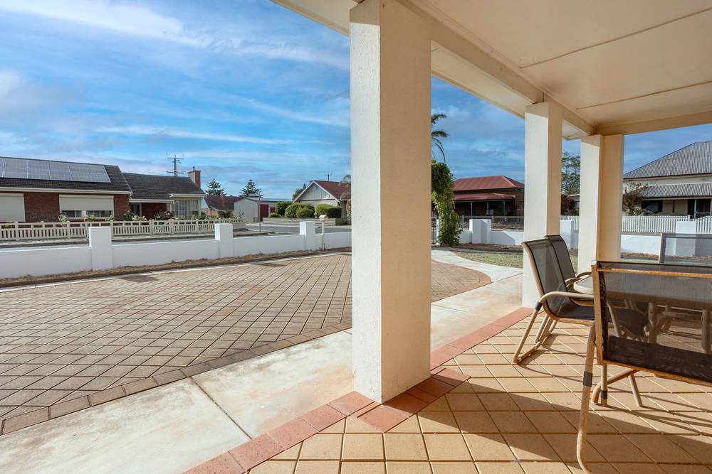 8 Brock Street, Tumby Bay, SA 5605