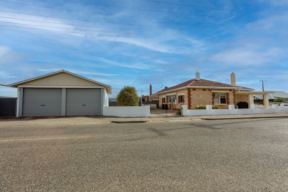 8 Brock Street, Tumby Bay, SA 5605