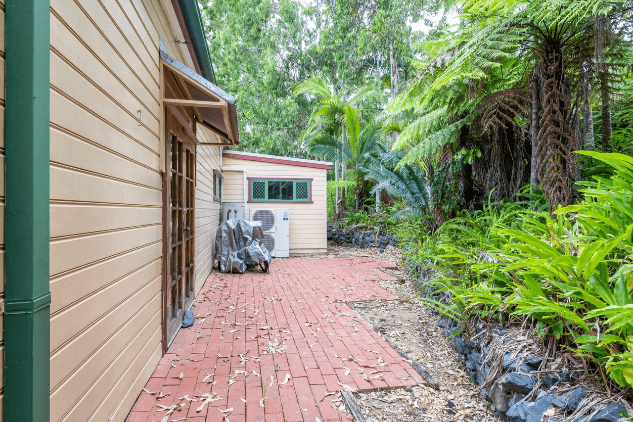 383 Old Coast Road, KORORA, NSW 2450