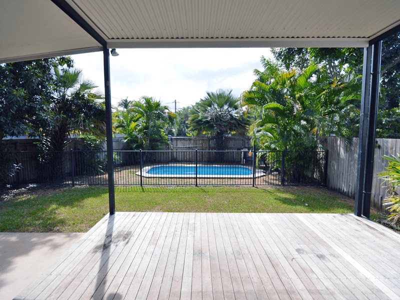 1/11 Yileen Court, Rocky Point, QLD 4874