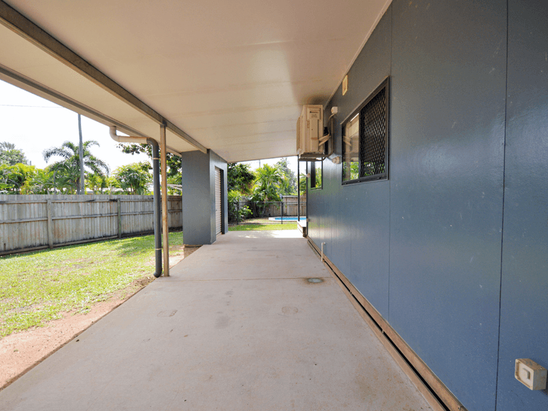 1/11 Yileen Court, Rocky Point, QLD 4874