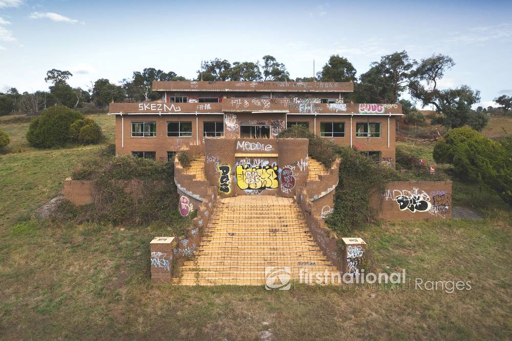 650 Woori Yallock Road, Cockatoo, VIC 3781