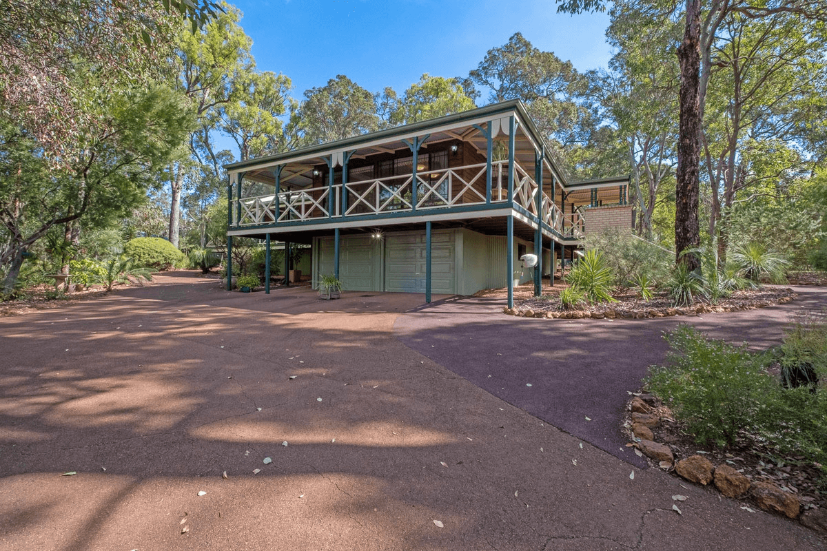 13 Trevor Court, Roleystone, WA 6111