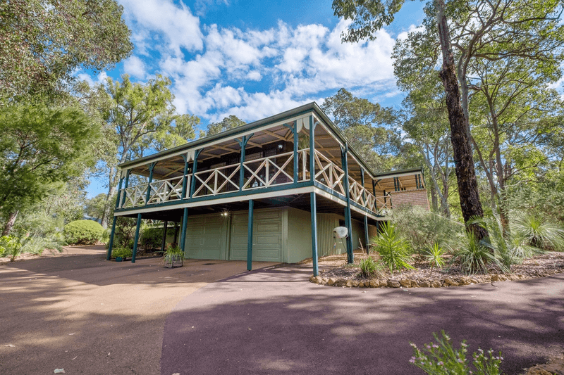 13 Trevor Court, Roleystone, WA 6111