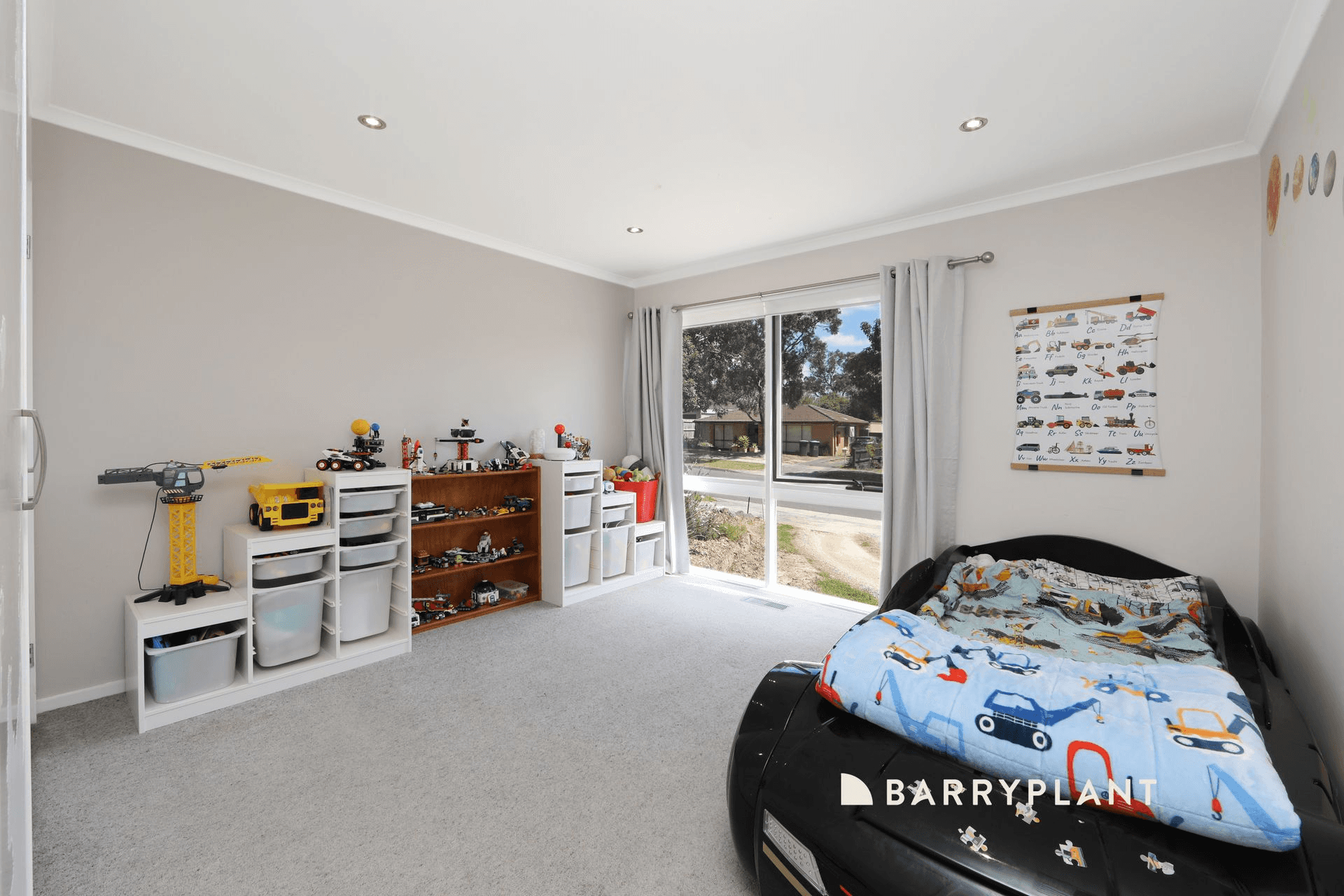 30 Sullivan Avenue, Lysterfield, VIC 3156