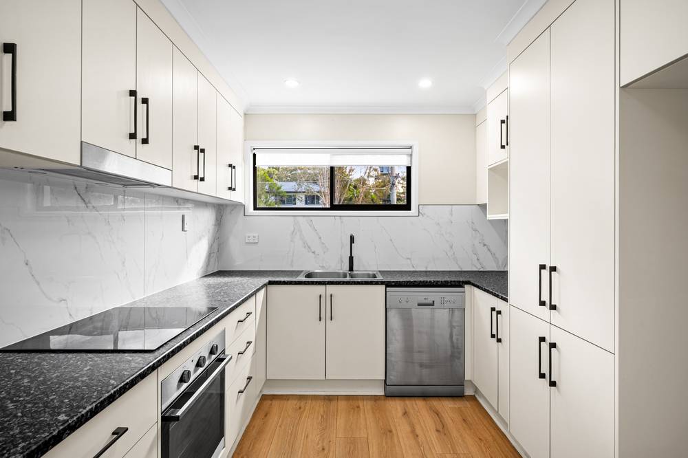 23 Currawong Drive, BIRKDALE, QLD 4159