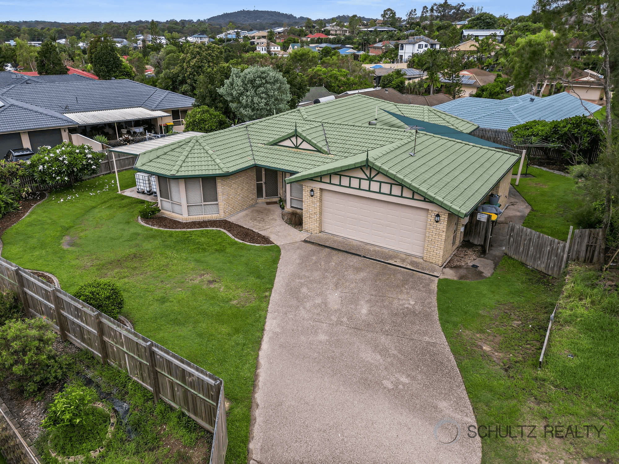 32 Johnson Parade, ORMEAU HILLS, QLD 4208