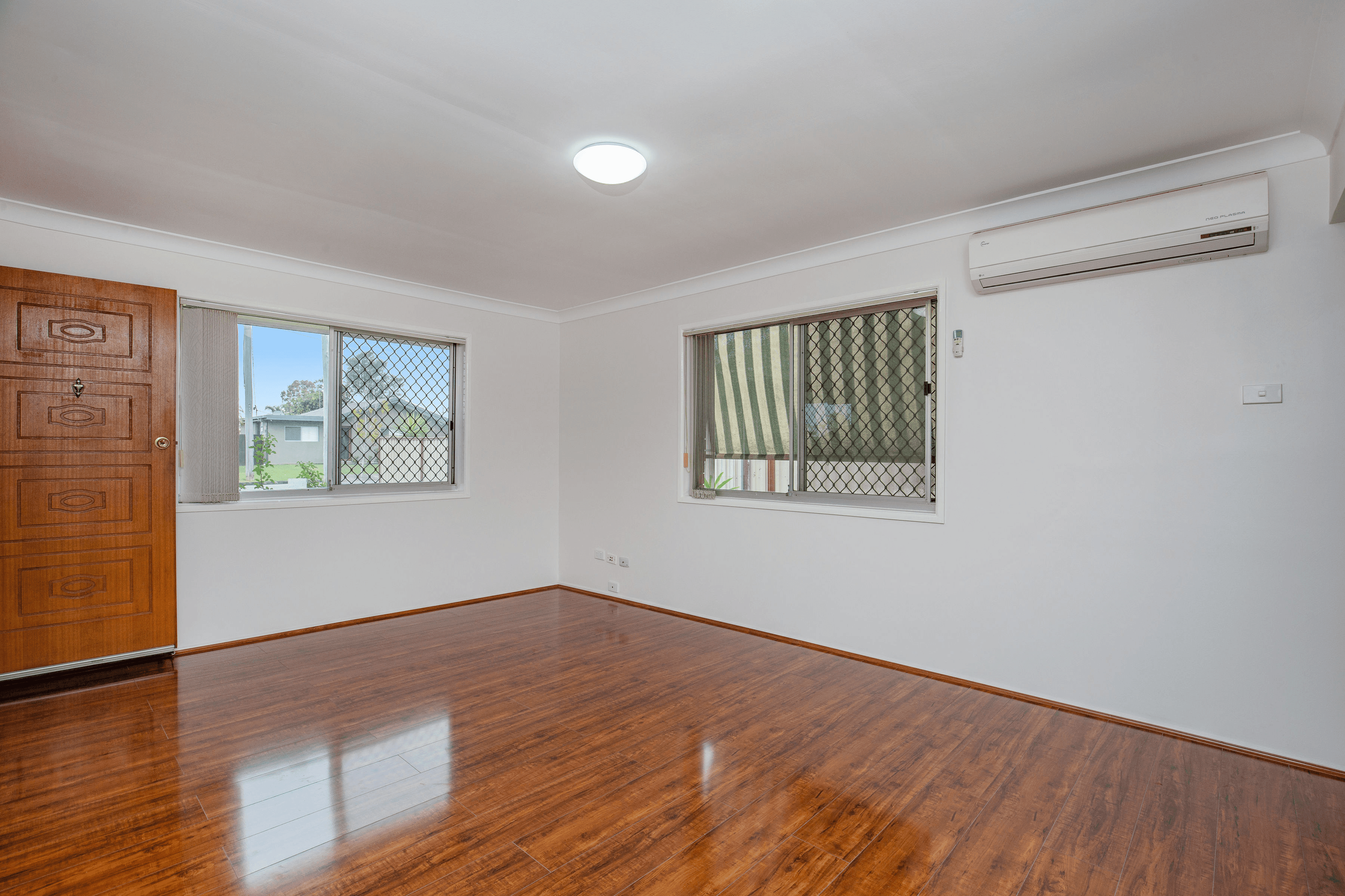 8 Baradine Street, MOUNT WARREN PARK, QLD 4207