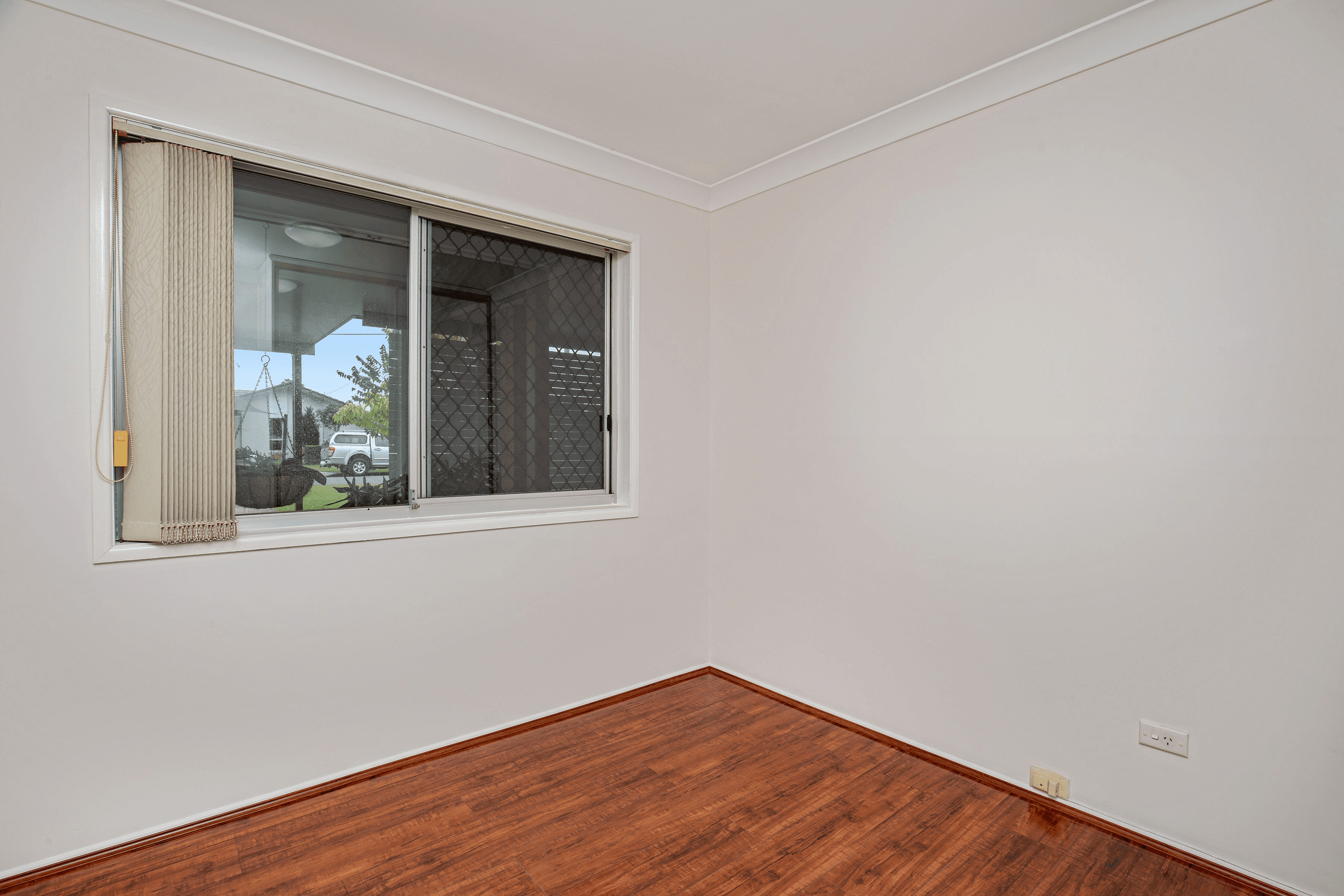 8 Baradine Street, MOUNT WARREN PARK, QLD 4207