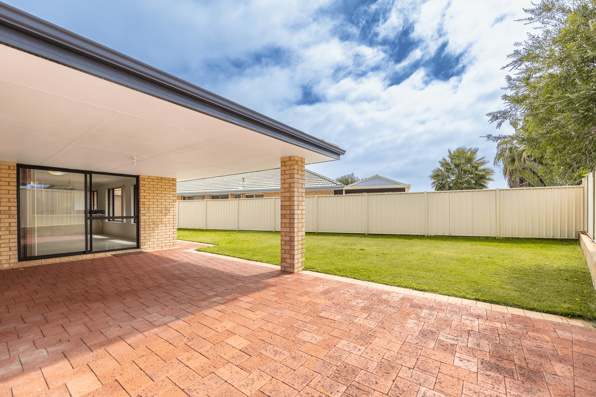 9 Burrill Rest, Lakelands, WA 6180