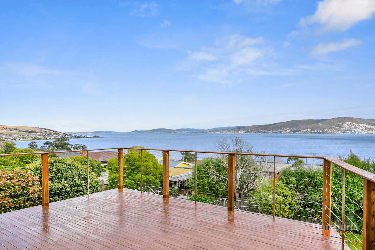 203 Carella Street, Howrah, TAS 7018