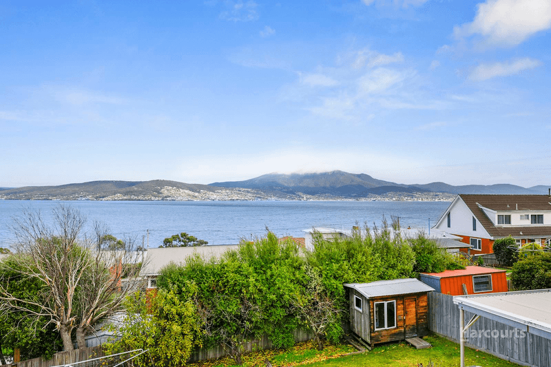 203 Carella Street, Howrah, TAS 7018