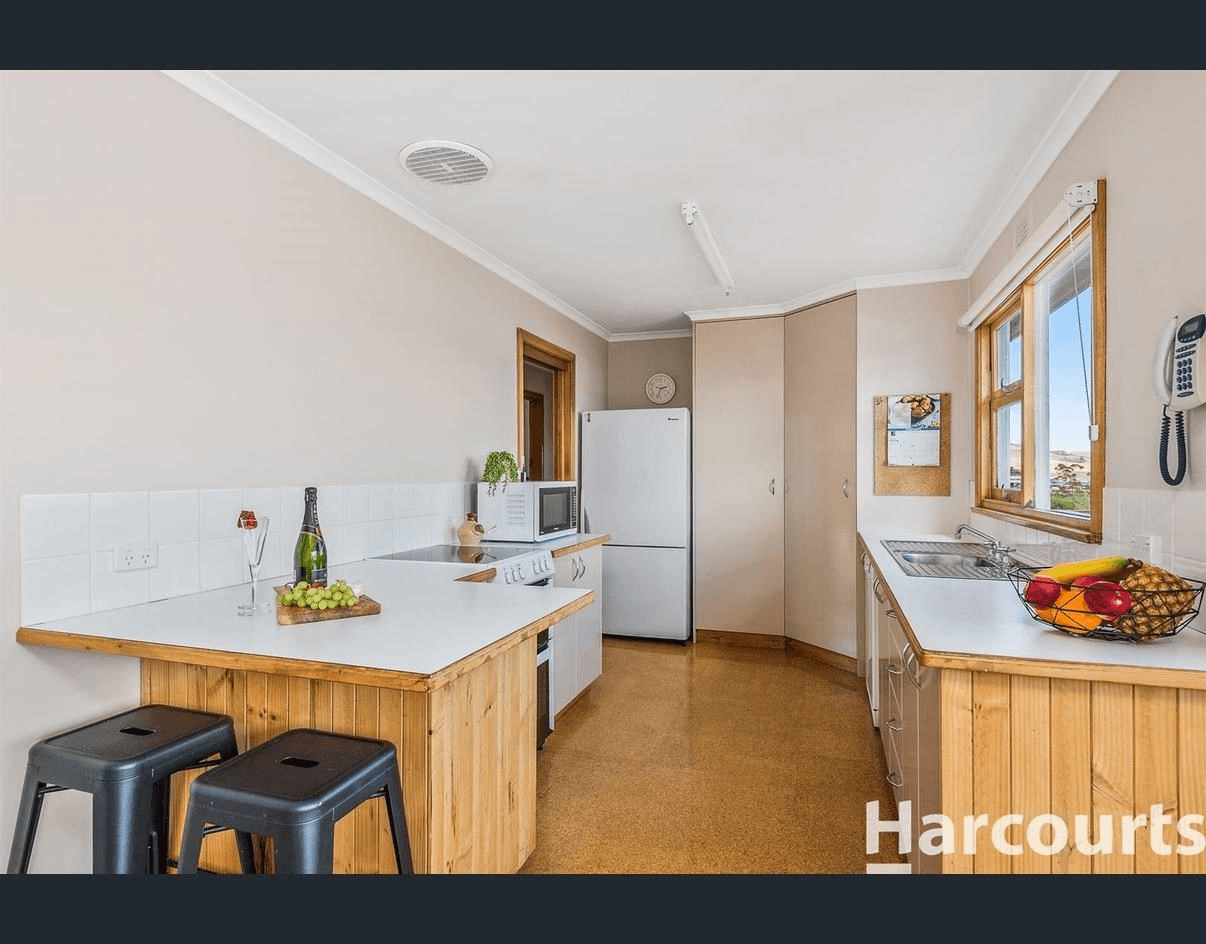 203 Carella Street, Howrah, TAS 7018