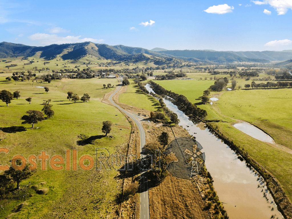 9272 Murray River Road, Walwa, VIC 3709