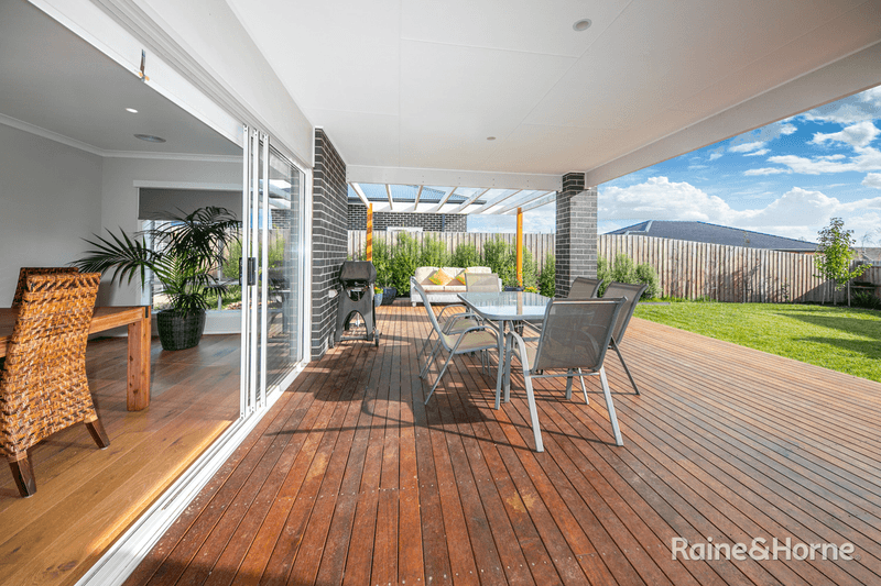 2 Cassinia Court, GISBORNE, VIC 3437