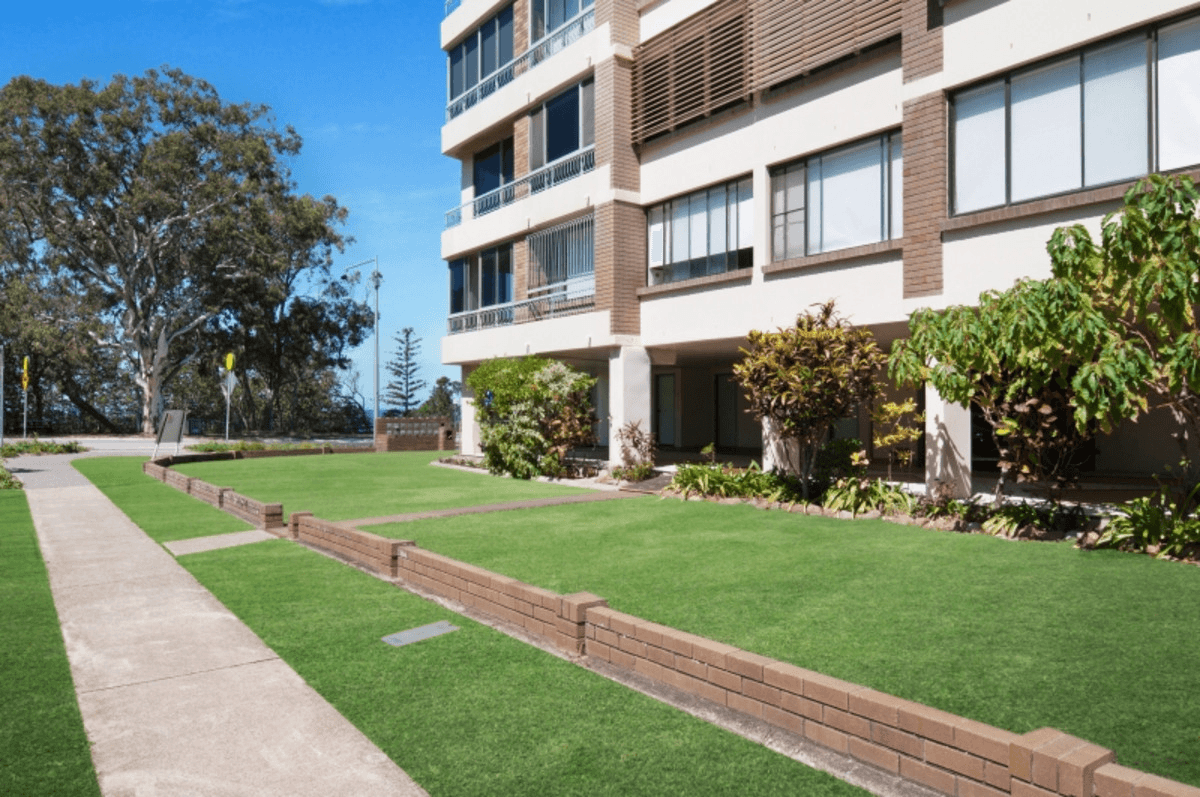 2/51 Marine Parade, REDCLIFFE, QLD 4020