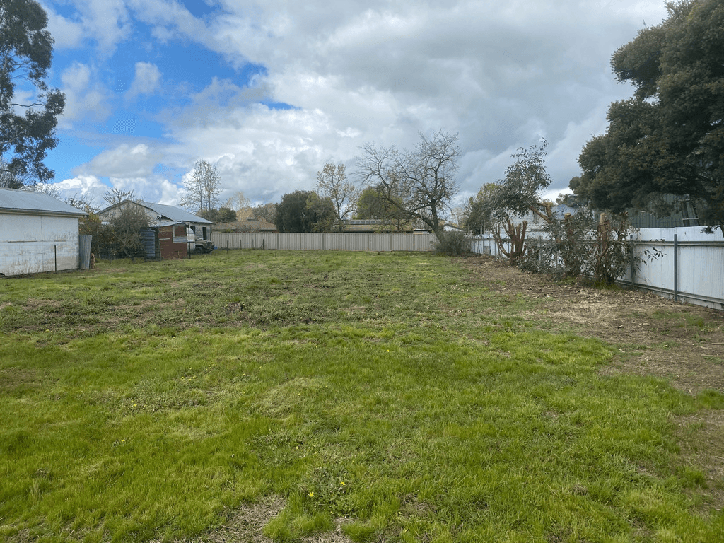 48 WALLACE Street, HOLBROOK, NSW 2644