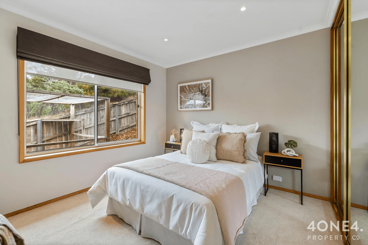 1/6 Yaizu Court, Lenah Valley, TAS 7008