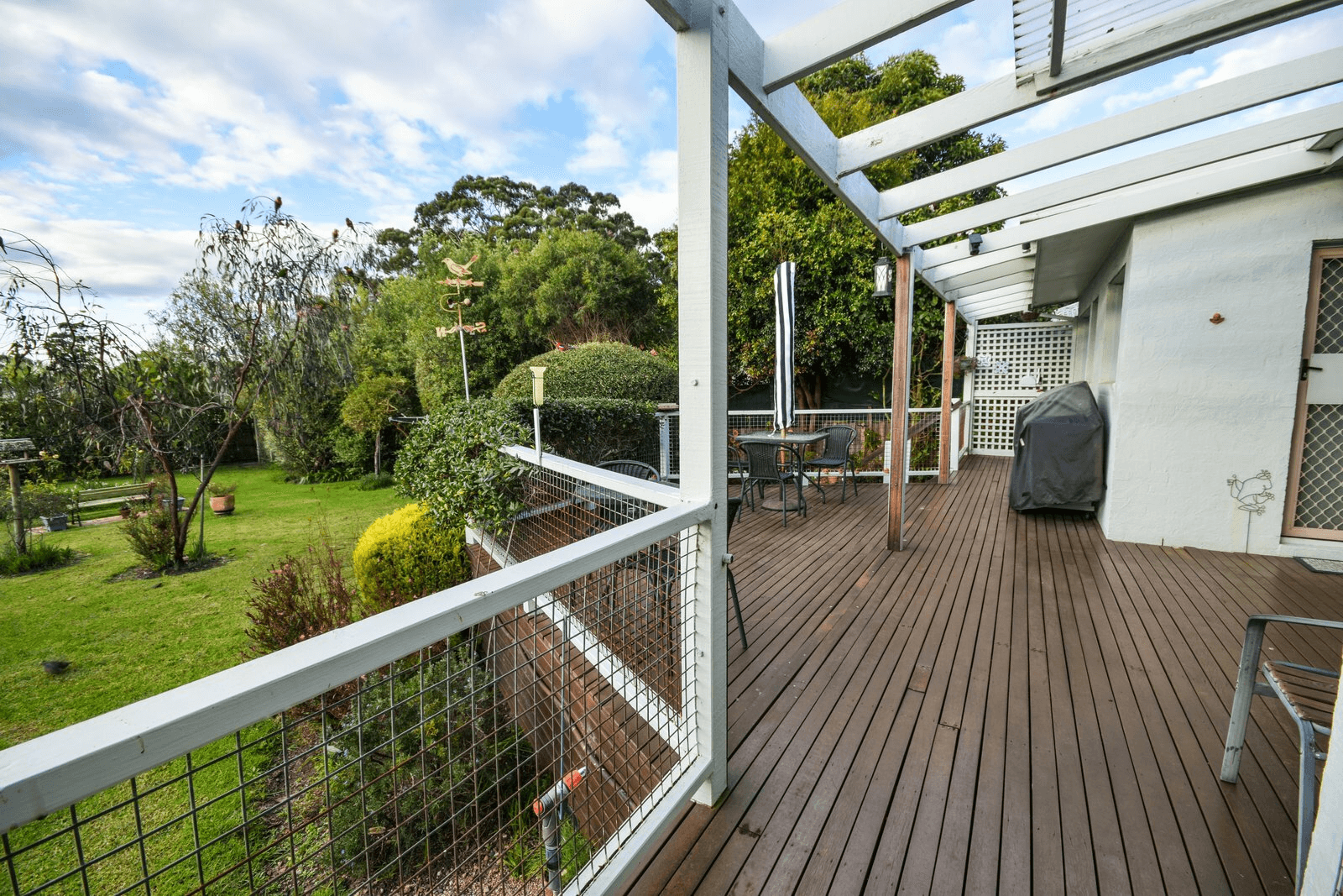 90 Newlands Dr, Paynesville, VIC 3880