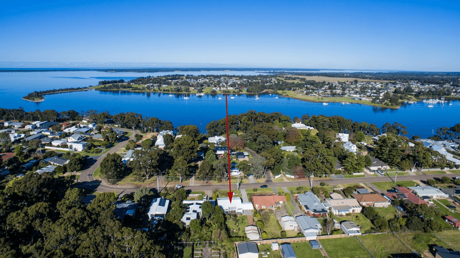 90 Newlands Dr, Paynesville, VIC 3880